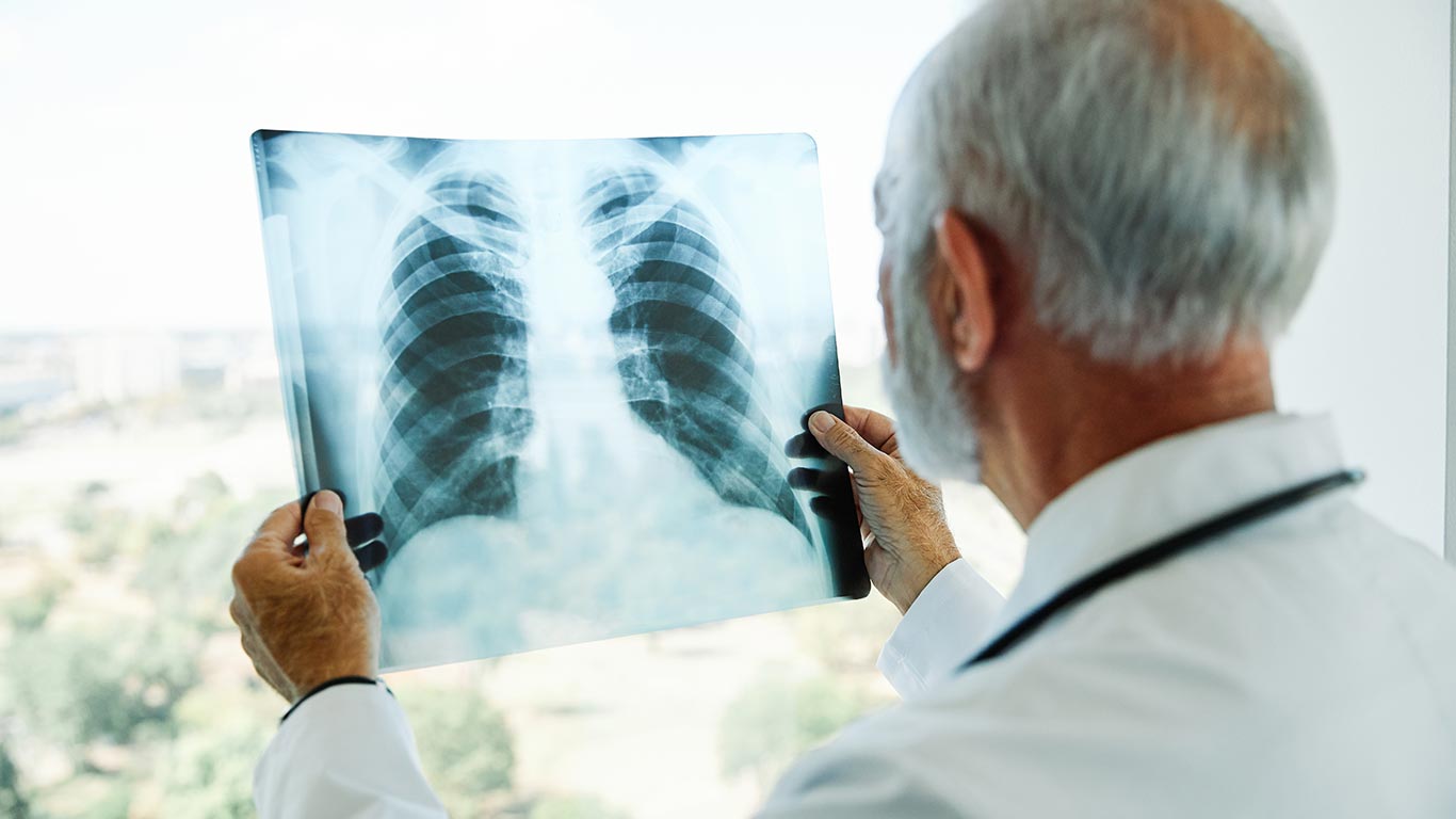 Bone and Joint Orthopedic Clinic Consultation services X-Rays Orthopedic Care heailBOX Medical Clinics 1 Bone and Joint Orthopedic Clinic Consultation services xrays